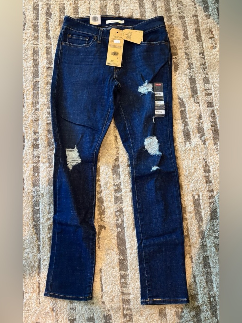 Levi's 711 Skinny Jeans in Dark Blue